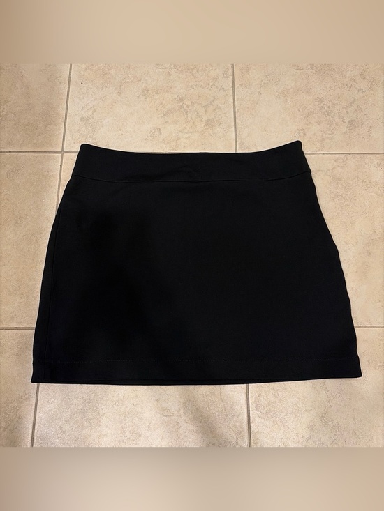 Banana Republic Dresses & Skirts - Classic Black Women's A-Line Skirt